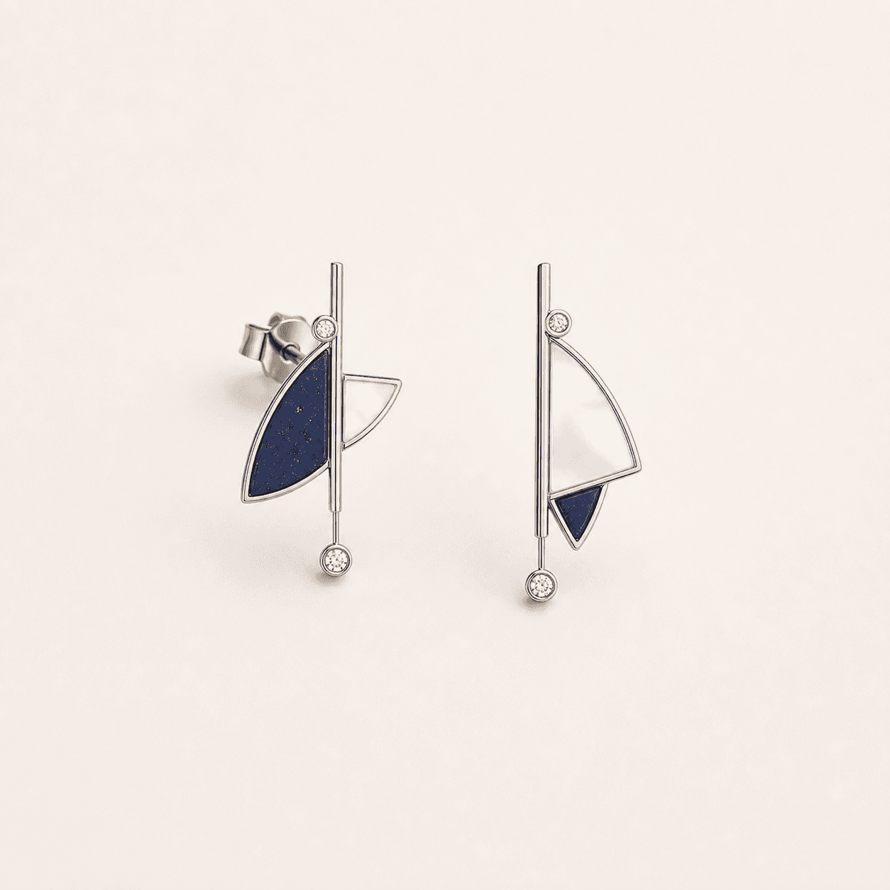 N-0202 Awaiting Star Whisper Studs